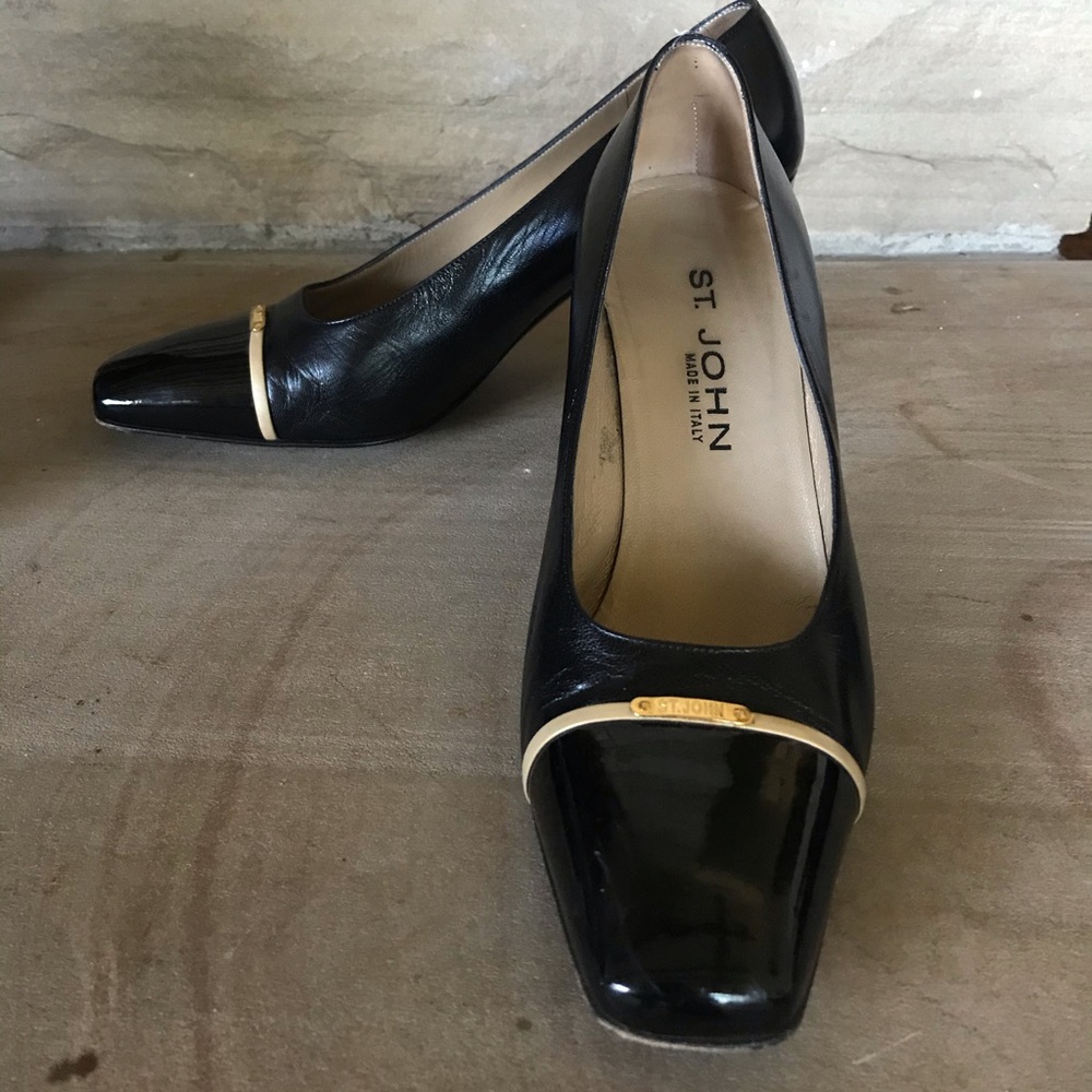 St. John size 8B heels